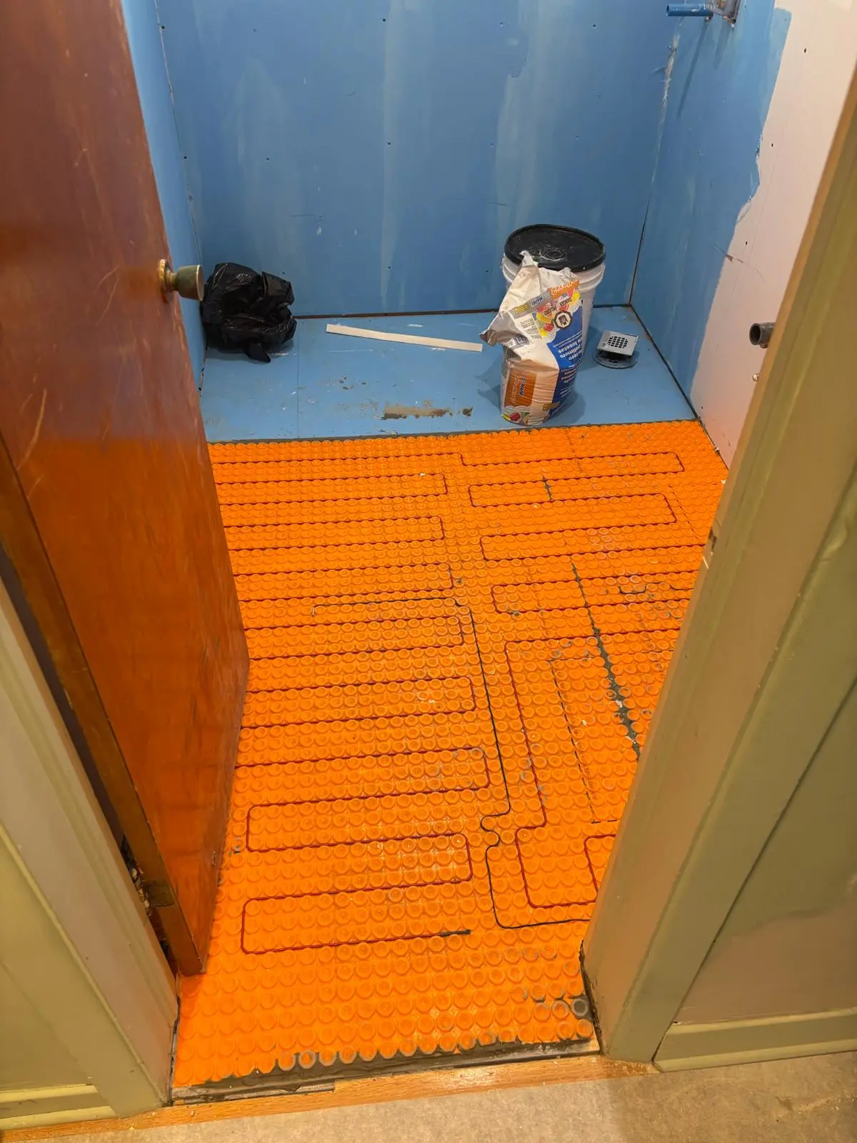 Travail de pose de céramique 1